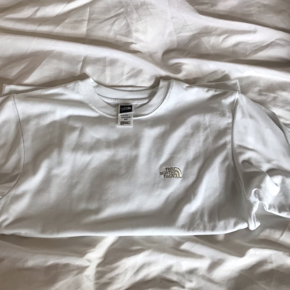 He north face white t-shirt